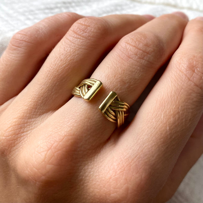 Traveler Ring