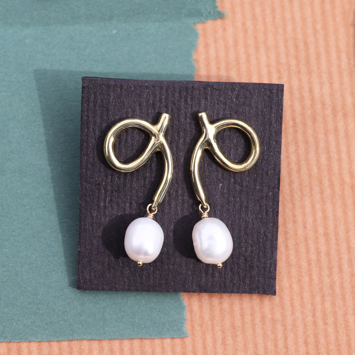 Memory Earrings with Baroque Pearl