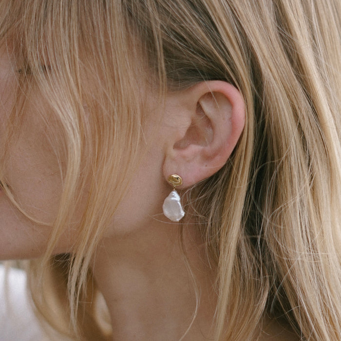 Cloud Earrings with White Baroque Pearl